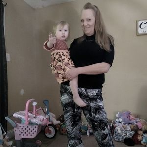 Meet your Posher, Jolynda